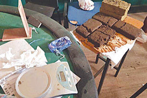 Εντοπισμός αυτοσχέδιου εργαστηρίου επεξεργασίας και τυποποίησης κάνναβης σε μορφή «σοκολάτας» στο Τυμπάκι  