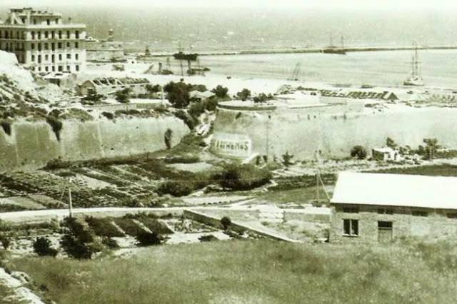 ΦΩΤΟ ΗΜΕΡΑΣ: Το λιμάνι του Ηρακλείου στην αρχή του πολέμου