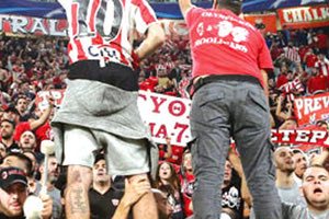 φίλαθλοι του Ολυμπιακού