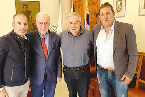 Συνάντηση εμπόρων με τον δήμαρχο