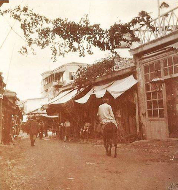 ΦΩΤΟ ΗΜΕΡΑΣ: Στην αγορά του Ηρακλείου  