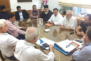 κατά την διάρκεια της συνάντησης που έγινε στο γραφείο του Περιφερειάρχη Κρήτης Σταύρου Αρναουτάκη με τον δήμαρχο Βιάννου Παύλο Μπαριτάκη και με την συμμετοχή εκπροσώπων φορέων του Δήμου