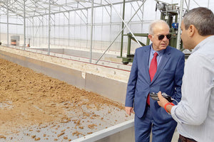 Λαμπρινός και Μαμουλάκης στο κέντρο διαλογής ανακυκλώσιμων υλικών