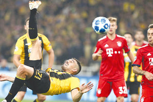 Ο Κλωναρίδης σε ανάποδο ψαλίδι κόντρα στην Μπάγερν