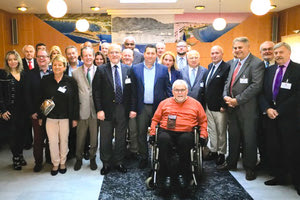 Πολυεθνικό... τάγμα διπλωματών στη Χερσόνησο