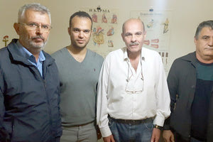 Οι συνδικαλιστές με τον Γιάννη Μιχελογιαννάκη