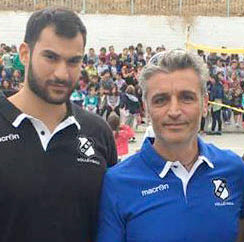 Η ομάδα βόλεϊ του ΟΦΗ