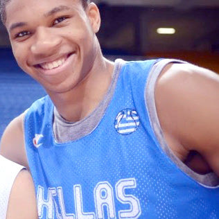 ο Γιάννης Αντετοκούνμπο