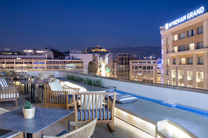 ο ξενοδοχείο Wyndham Grand Mirabello (πρώην Mirabello Beach), που ανοίγει με την έναρξη της νέας σεζόν, στον Άγιο Νικόλαο.