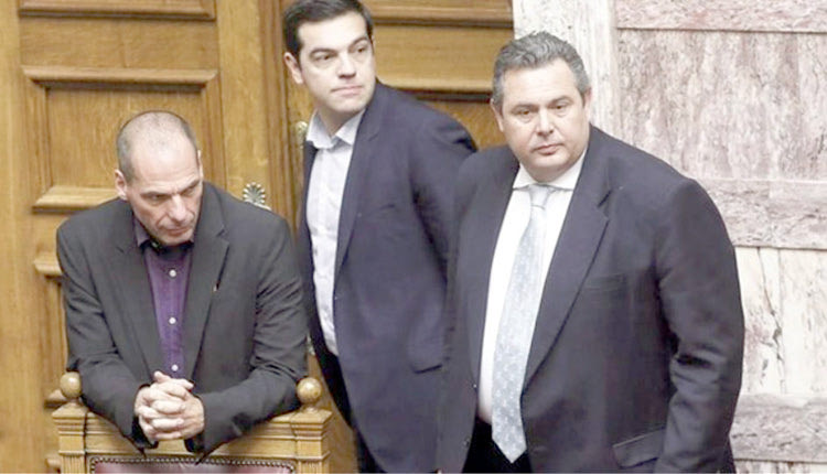 ο Βαρουφάκης κατά του Καμμένου και Τσίπρα