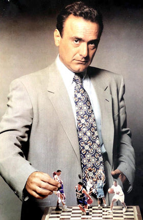 Έφυγε από τη ζωή ο διάσημος Ηρακλειώτης μάνατζερ Βασίλης Ευαγγελινός