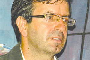 Ο καθηγητής, πρόεδρος του Τμήματος Κοινωνιολογίας και διευθυντής του Εργαστηρίου Κοινωνικής Ανάλυσης και Εφαρμοσμένης Κοινωνικής Ερευνας, Γιάννης Ζαϊμάκης