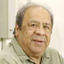 ο Ντέμης Ευαγγελινός