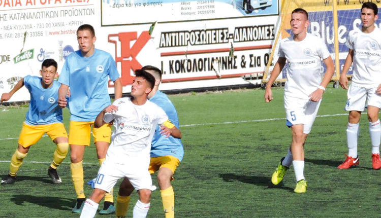 Στιγμιότυπο από τη χθεσινή αναμέτρηση των Νέων στο γήπεδο των Μουρνιών