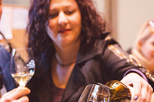 Για τρίτη συνεχόμενη χρονιά διοργανώνουν έκθεση κρητικού κρασιού στην Αθήνα οι οινοποιοί της Κρήτης.