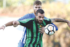 Ο Καμπόσος σε φάση από τη χθεσινή αναμέτρηση του ΠΟΑ στην Καλλιθέα