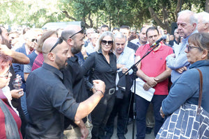 Ο δήμαρχος πήγε στο πάρκο και παρά τις προκλήσεις, έδωσε απαντήσεις