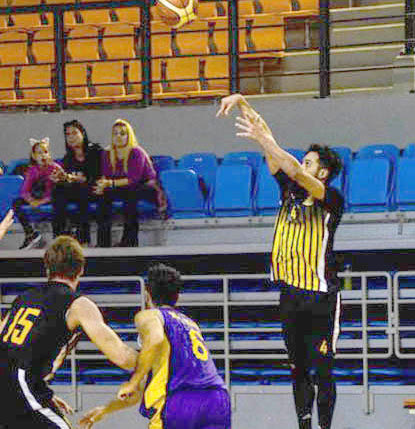 Ο Σταράκης “βομβάρδισε” το καλάθι του ΑΟΚ Χανιά 