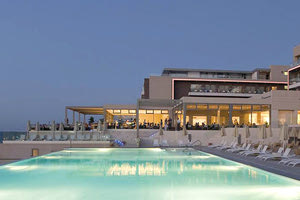 Το ιστορικό «Ανθούσα» έχει μετονομαστεί σε AKTIA Lounge Hotel & spa 