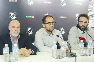 Aπό αριστερά Λεωνίδας Παπαβασιλάκης, Μιχάλης Τσικνάκης και Γιώργος Σαμαράς