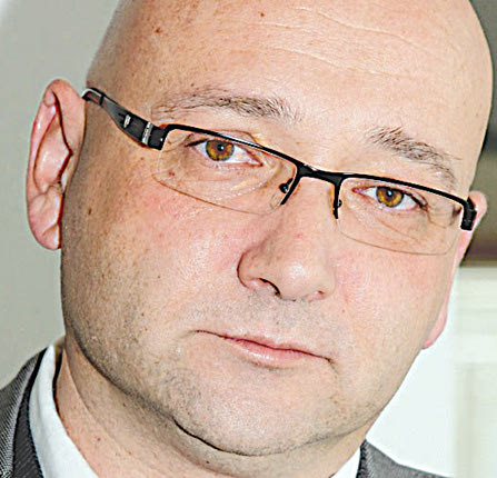 Ο κοσμήτορας της Ιατρικής Σχολής Γιώργος Κοντάκης