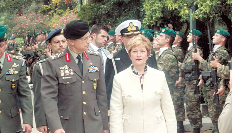 Το υπουργικό γραφείο με την καλύτερη… φυσική κατάσταση αποδεικνύεται ότι διαθέτει η υφυπουργός Εθνικής Άμυνας Μαρία Κόλλια-Τσαρουχά.
