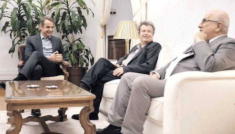 Η ΝΔ έκανε γνωστό ότι στις επόμενες εκλογές θα είναι υποψήφιοι βουλευτές στα ψηφοδέλτιά της οι Πέτρος Τατσόπουλος και Αντώνης Πανούτσος.