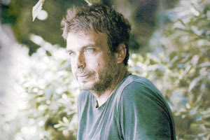 ο συγγραφέας Γιάννης Μακριδάκης