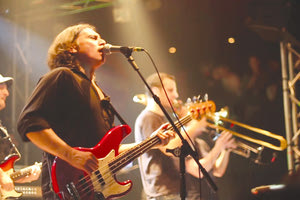 Συναυλία-party με τον Στέλιο Σαλβαδόρ και τα Μωρά στη Φωτιά