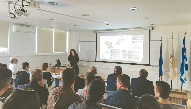 Η κ. Τζανάκη