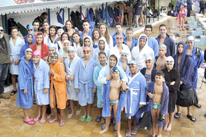 H oμάδα των Δελφινιών που πήρε μέρος στο Γκραν Πρι Χριστουγέννων στον Άγιο Νικόλαο