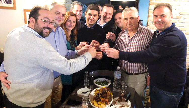 Πρόεδροι των ΝΟΔΕ ανά την Ελλάδα, οι οποίοι  ήταν καλεσμένοι του γραμματεά της Ν.Δ. Λ. Αυγενάκη στο Ηράκλειο 