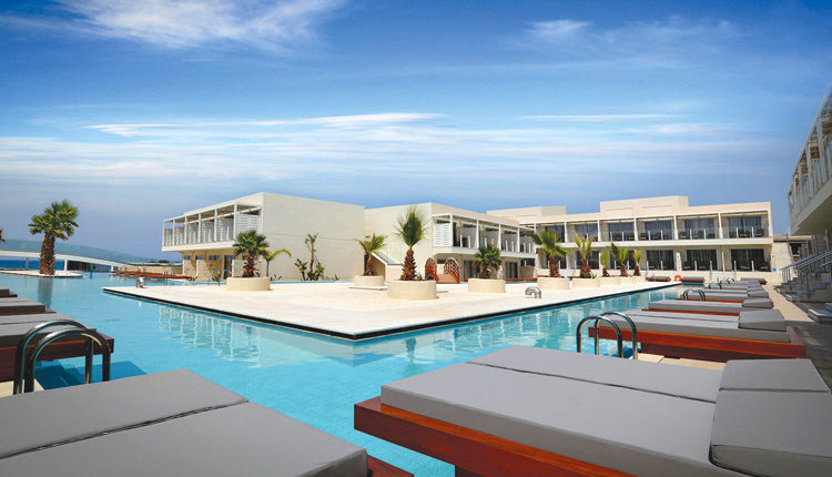 Το Insula Alba στην Ανάληψη Χερσονήσου 