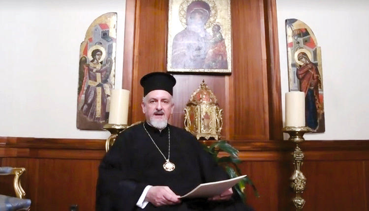 Ο  Κρητικός μητροπολίτης Γαλλίας Εμμανουήλ Αδαμάκης.