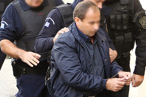 6,5 χρόνια μετά το μακελειό στον Προφήτη Ηλία, με θύματα τον 34χρονο Πρίαμο Ξυδάκη και τον 64χρονο Μανόλη Σταυρουλάκη, ο 57χρονος κρεοπώλης Γιώργος Κοκολογιάννης είναι ελεύθερος και πάλι.