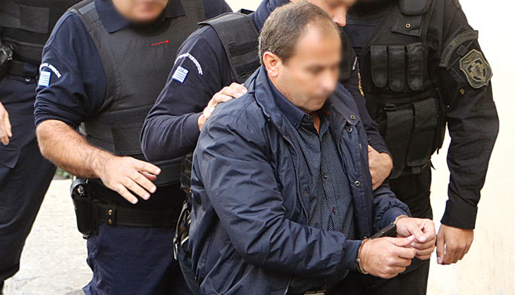 6,5 χρόνια μετά το μακελειό στον Προφήτη Ηλία, με θύματα τον 34χρονο Πρίαμο Ξυδάκη και τον 64χρονο Μανόλη Σταυρουλάκη, ο 57χρονος κρεοπώλης Γιώργος Κοκολογιάννης είναι ελεύθερος και πάλι.