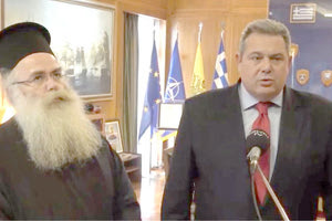 Ο κ. Καμμένος με τον Μητροπολίτη Ιεραπύτνης και Σητείας, κ. Κύριλλο