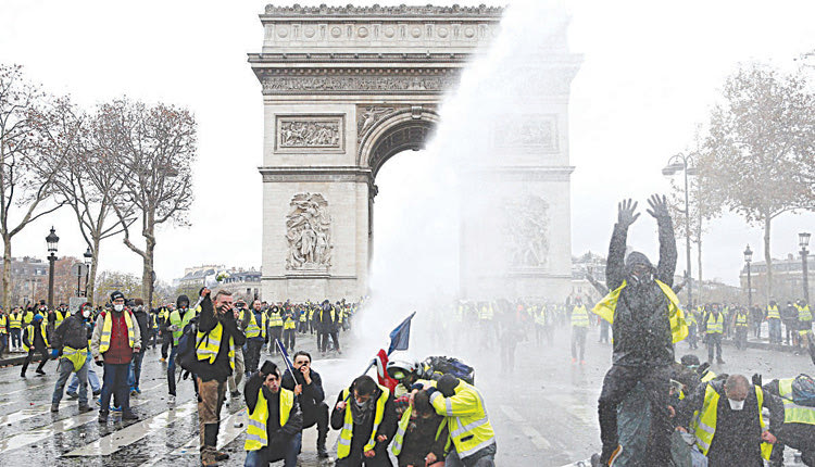 Το κίνημα των “κίτρινων γιλέκων” 