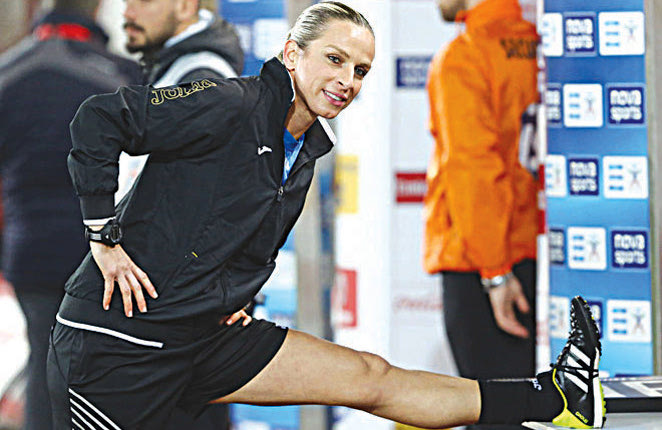 βοηθος διαιτητή Κουρομπίλια