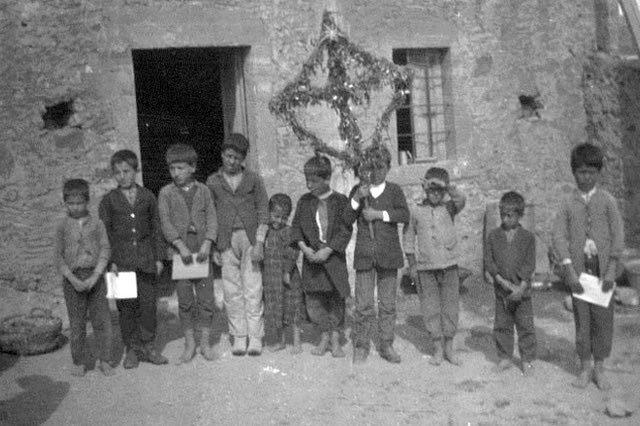 ΦΩΤΟ ΗΜΕΡΑΣ: Τα παιδιά στο Παλαιόκαστρο