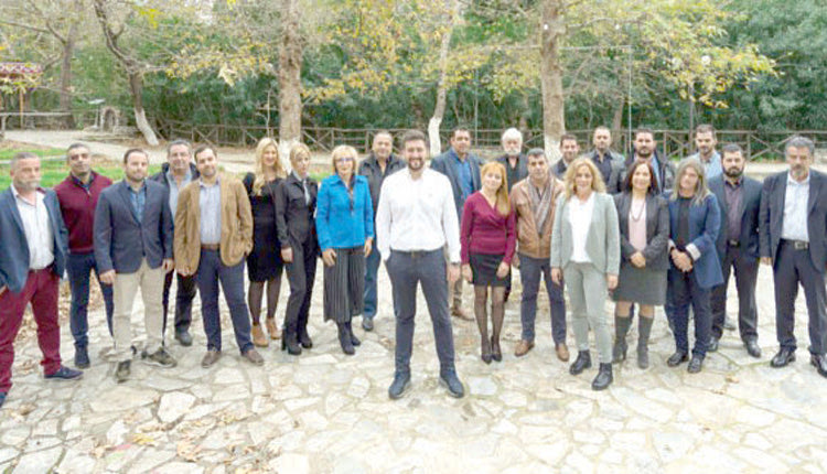 Με λίγο Γκρέκο, λίγο… Φόδελε και περίπου 20 στελέχη παρουσίασε το ψηφοδέλτιό του για τον Δήμο Μαλεβιζίου ο κ. Μενέλαος Μποκέας.