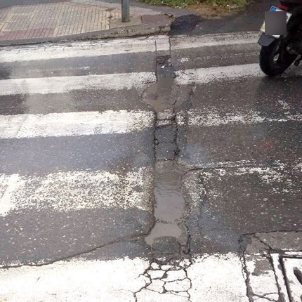 Άφησαν πίσω λακκούβες οι βροχές