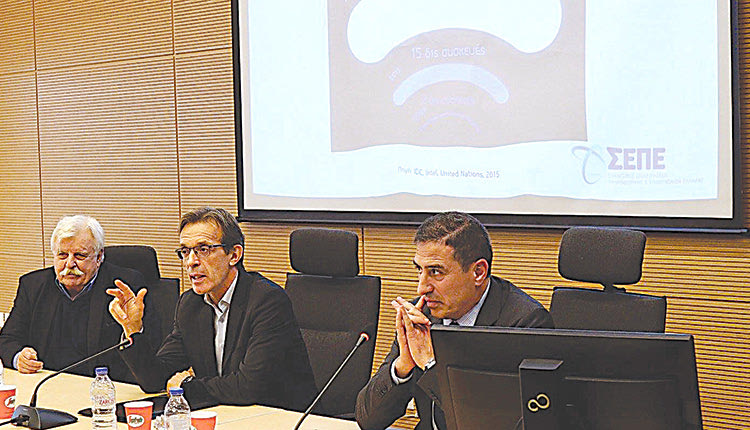 Ο πρόεδρος της ΔΕΘ, Τάσος Τζήκας, με τον αντιδήμαρχο Π. Ινιωτάκη,