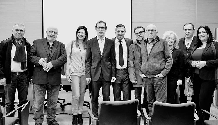 Ο πρόεδρος της ΔΕΘ, Τάσος Τζήκας, με τον αντιδήμαρχο Π. Ινιωτάκη, στελέχη του Δήμου και συνεργάτες του Δημοσκοπίου 