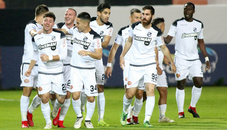 Οι παίκτες του ΟΦΗ πανηγυρίζουν 