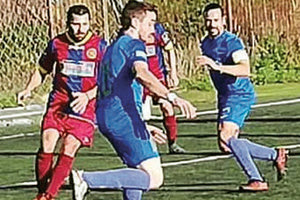 νικητή το ντέρμπι κορυφής στα Καλέσα ανάμεσα στον Μαραθώνα και τη Δαμάστα.