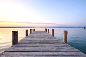 δημιουργία δύο προβλητών, μίας πλωτής με πασσάλους και μίας μόνιμης κατασκευής του ξενοδοχείου ABATON