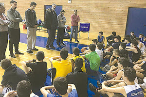 Οι ομοσπονδιακοί προπονητές μιλούν στα παιδιά του Αναπτυξιακού προγράμματος της ΕΚΑΣΚ