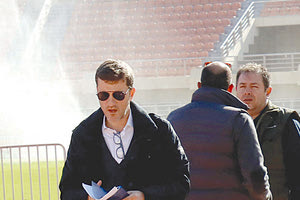 Η αυτοψία του επιτετραμμένου της Ευρωπαϊκής Ομοσπονδίας κ. Κρούιζε και του κλιμακίου της ΕΠΟ στο Παγκρήτιο Στάδιο