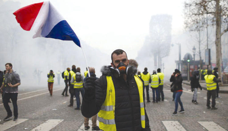 τα «Κίτρινα Γιλέκα»